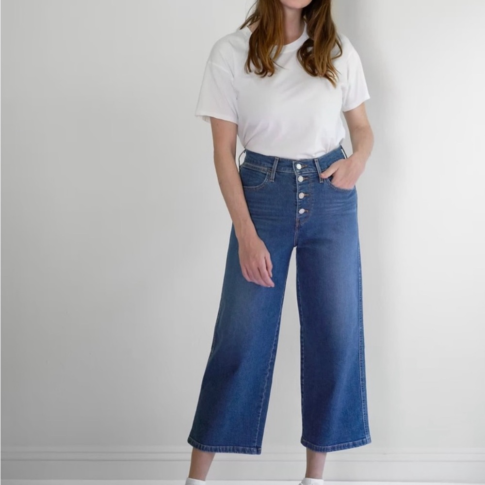 Levis mile high cropped wide leg jean
